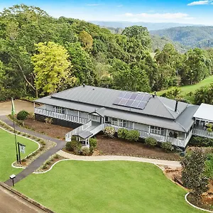 **** Bed & Breakfast Avocado Grove Australia