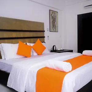 360-beach-residence.negombohotels.net/